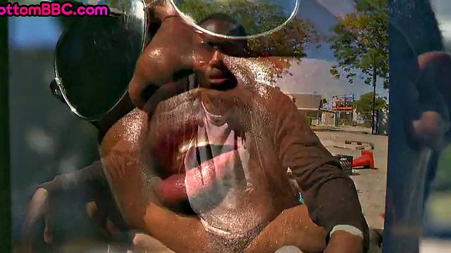 Real black thug publicly assnailed outdoors by white dude