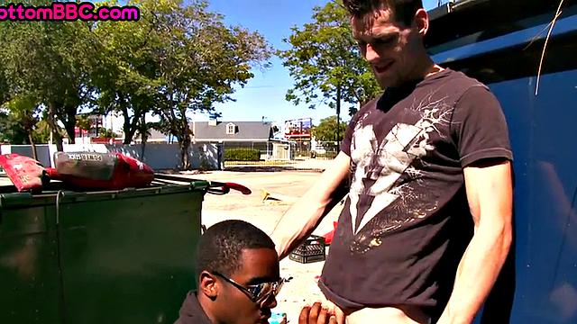 Real black thug publicly assnailed outdoors by white dude