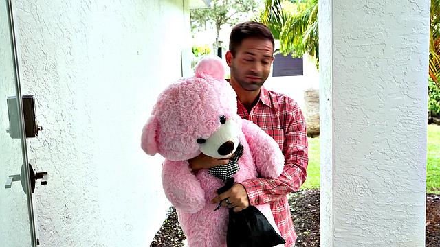 The Worse the Boyfriend, the Better the Sex