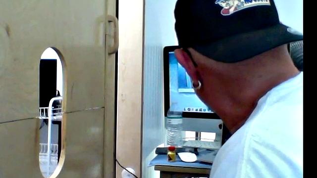 Thanksgiving Glory Hole Blowjob