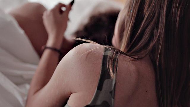 21yo stepdaughter fulfills her lust with stepdaddy's cock