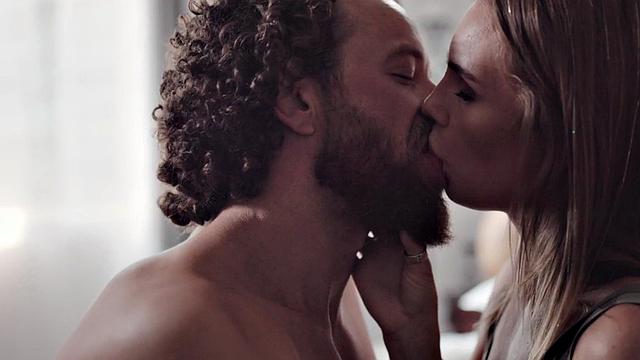 21yo stepdaughter fulfills her lust with stepdaddy's cock