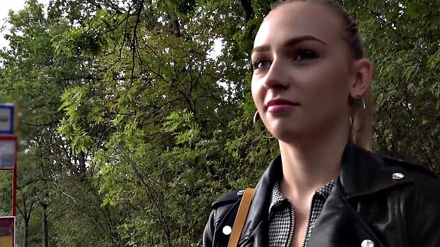 Czech teen picked up for outdoor POV fuck after casting
