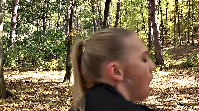 Czech teen picked up for outdoor POV fuck after casting