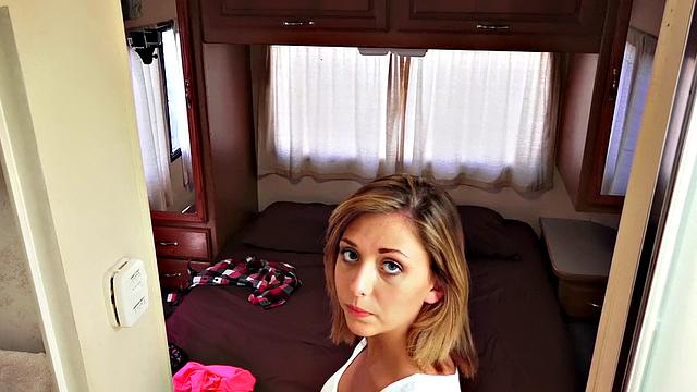 Ohio Hottie Banged in RV