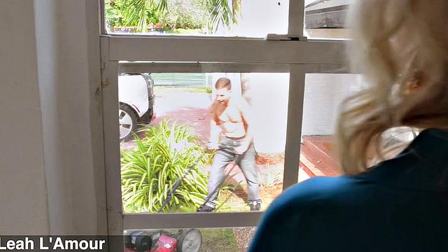 Leah L'Amour does it!