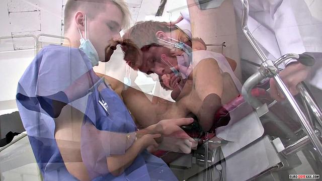 Raw Junior Doctors: тройной трах - Raw Junior Doctors, тройное удовольствие