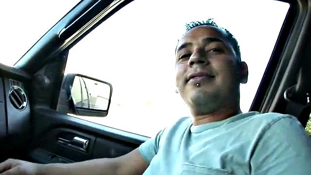 Flexible babe getting pussy fucked