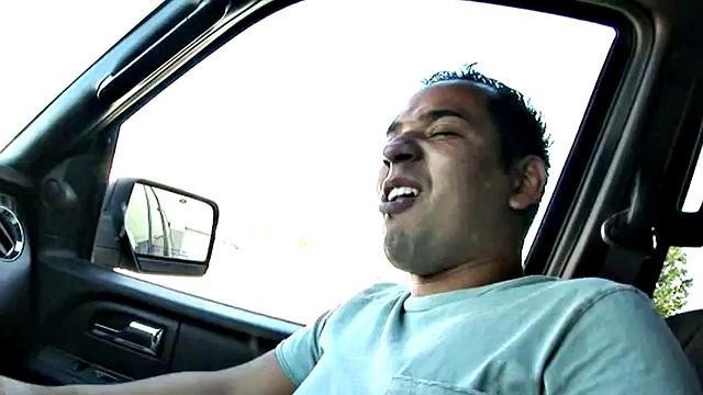 Flexible babe getting pussy fucked