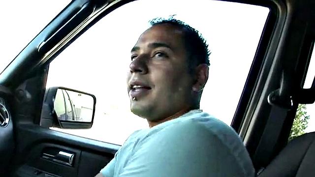 Flexible babe getting pussy fucked