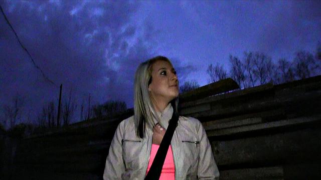 Agent convinces blonde to fuck in the outdoors with his hot blowjob and handjob skills
