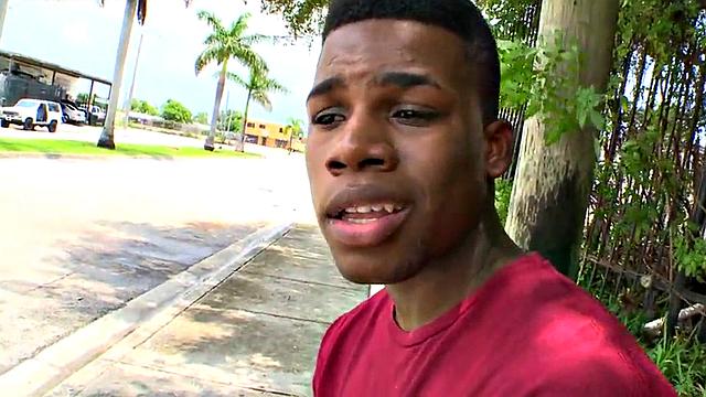 Amateur Black round ass picked up and fucked outdoor