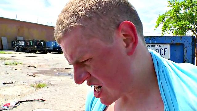 Amateur Black round ass picked up and fucked outdoor