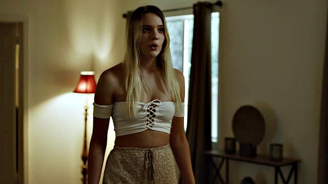 Stepdad bangs his 21yo stepdaughter in the bedroom while she's alone