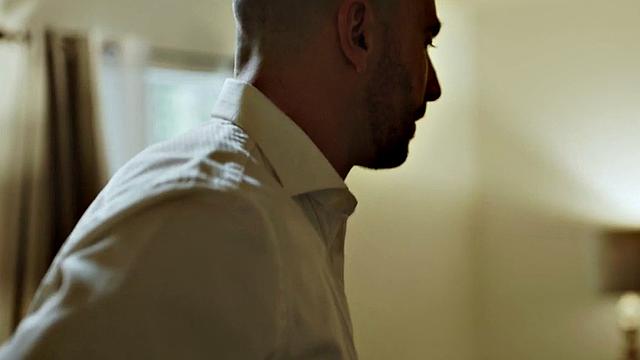 Stepdad bangs his 21yo stepdaughter in the bedroom while she's alone