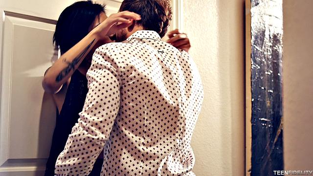 White Room with Aubrey Luna