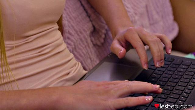 Potent pussy eating orgasms