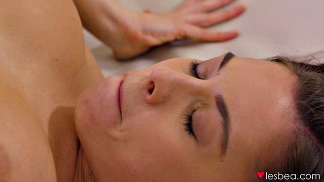 Potent pussy eating orgasms