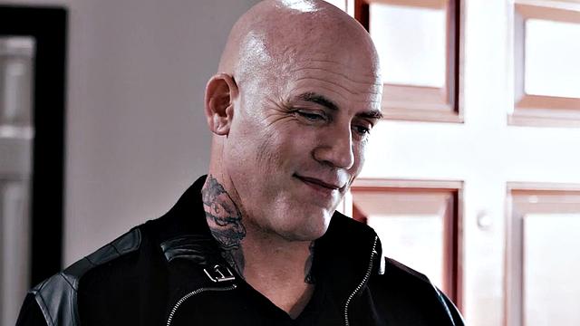 Hairy stepdaughter filled in pussy in missionary