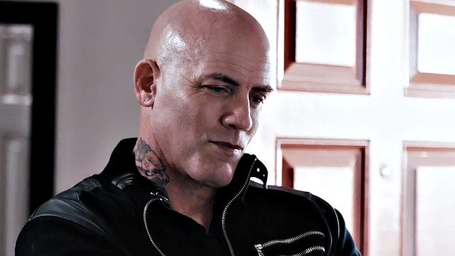 Hairy stepdaughter filled in pussy in missionary