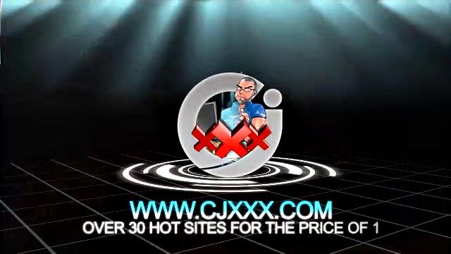 Стрейт чувак решил попробовать мужской минет и не пожалел - кончил мощно, аж не поверил сам себе.