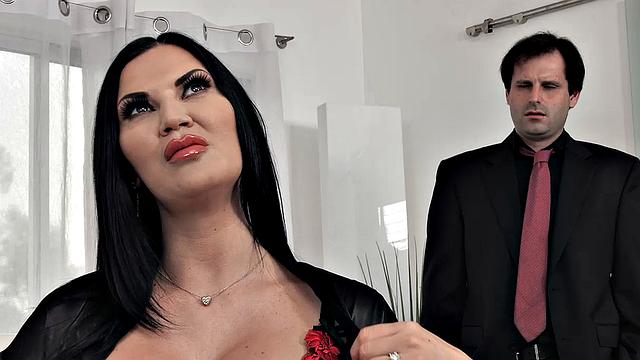 Big Tits Babe Jasmine Jae Fucks A Trucker Hard And Cucks Her Husband