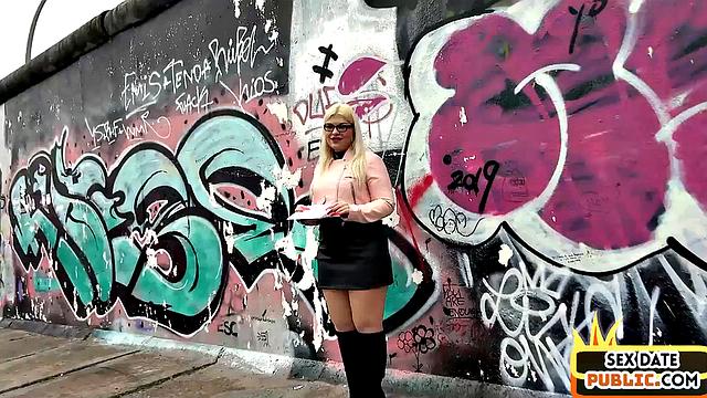 Pulled lingerie babe cockbouncing