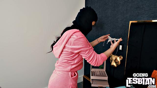 Busty cougar threesome with cute petite 21yo