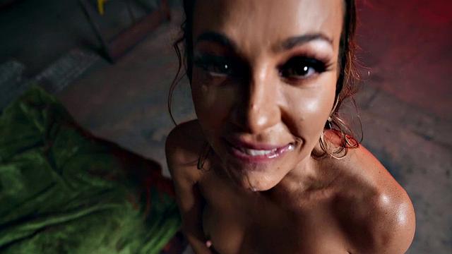 American hottie gets her bald pussy gaped wide open in a reverse cowgirl, deepthroating, and handjob frenzy