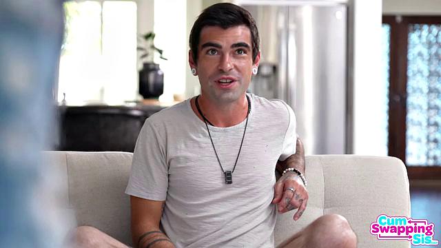 Stepsisters Black Friday Special - S3:E1