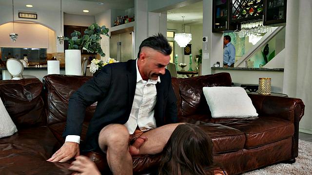 American babe gets her bald pussy licked and fucked in a hot outdoor fuckfest