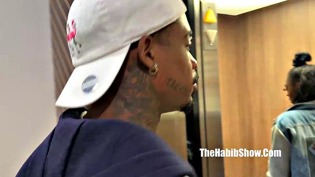 oh wow this is going to be wild ambitious booty n pimpin in bonnet