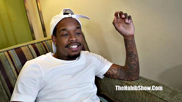 oh wow this is going to be wild ambitious booty n pimpin in bonnet