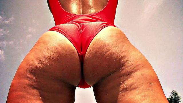 Working Out with Kelsi