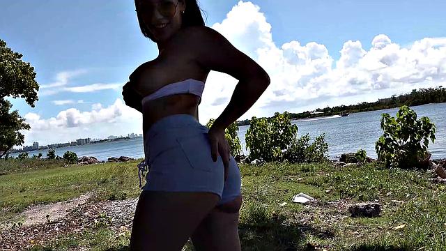 Hondurans Crave Interracial, Too!