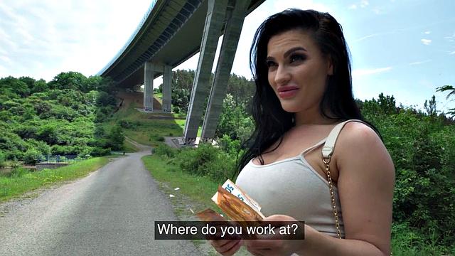 Pulled bigtitted MILF gets banged before deepthroat POV