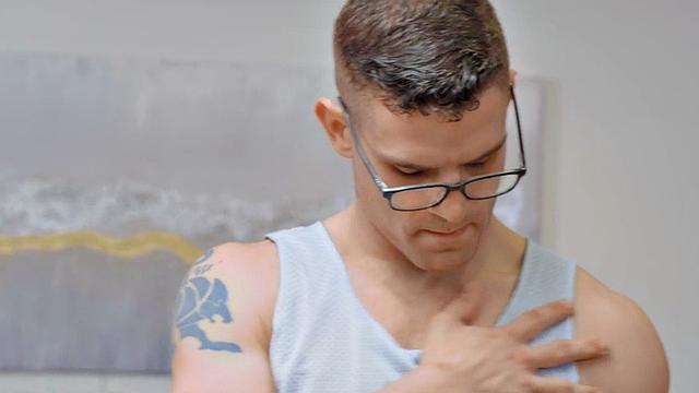 Solo eager jock wanks hard cock at home for facial