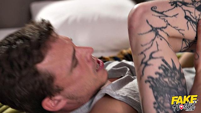 Anal Sex for College Strangers