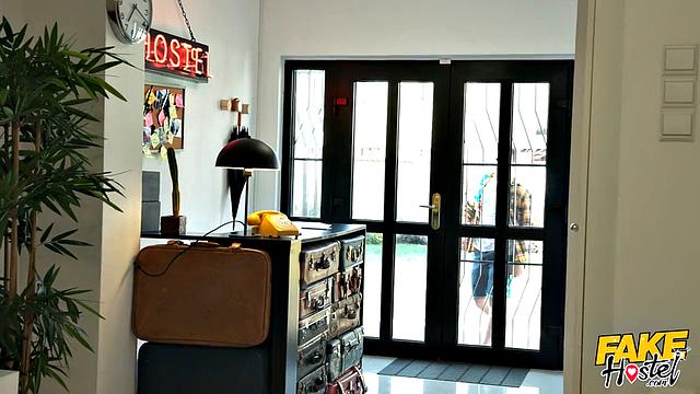 Anal Sex for College Strangers