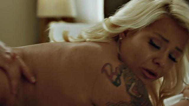 Big-titted stepmom pussybanged doggy