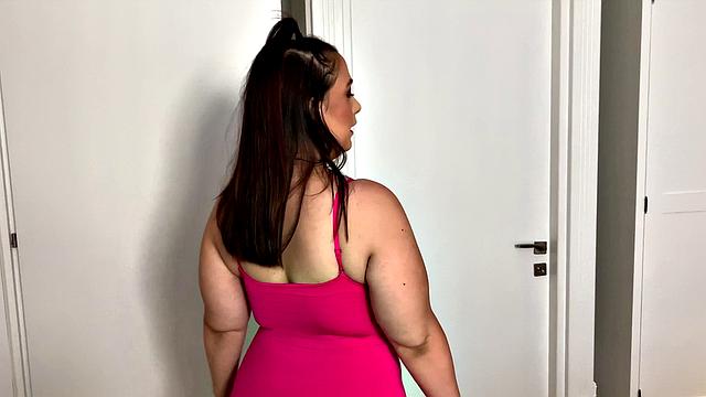 Mia Sweetheart: A Whole Lot of Boob Shakin' Going On