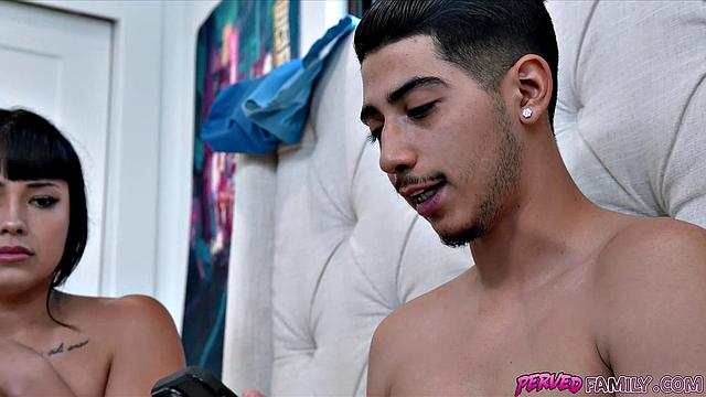 Oh yeah! Fuck me harder!