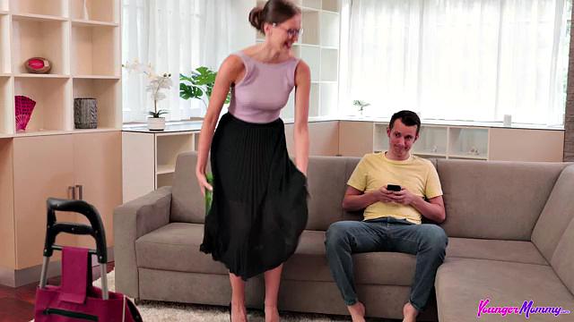 Stepmom Puts To the Test - S3:E5