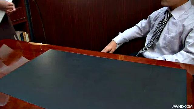 デキるOLは、ドMでした！優木あおい