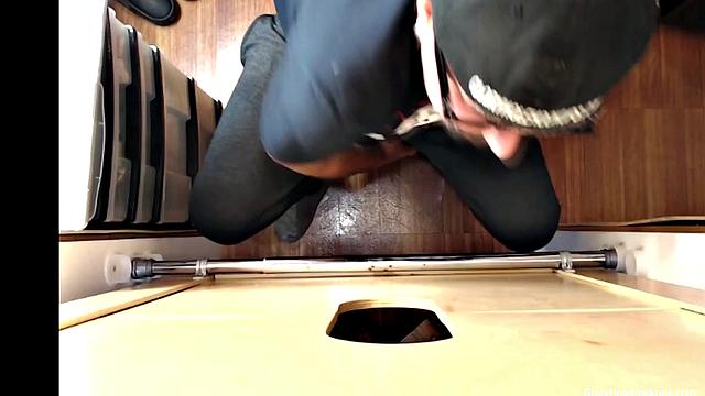 Nut Tugging Gloryhole Blow Job