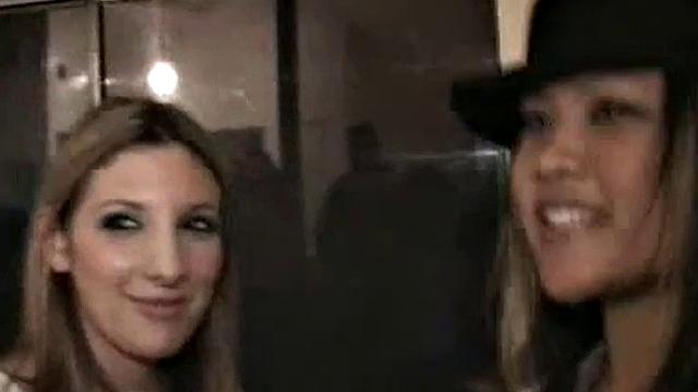 Petite college babe fucks amateur dick in reverse