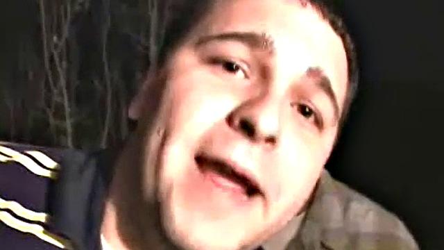 Petite college babe fucks amateur dick in reverse