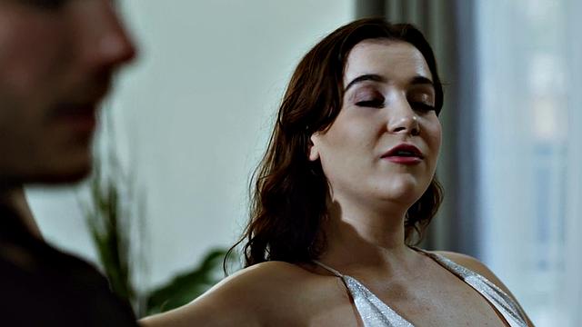 Hairypussy stepsis gets dose of stepbros cock in her wet muff