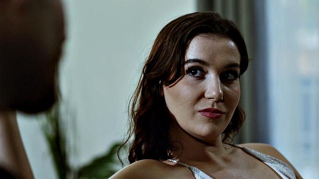 Hairypussy stepsis gets dose of stepbros cock in her wet muff