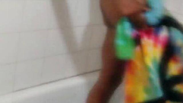 Watch these kinky PAWG and MILF from Houston get soaking wet in the bathtub